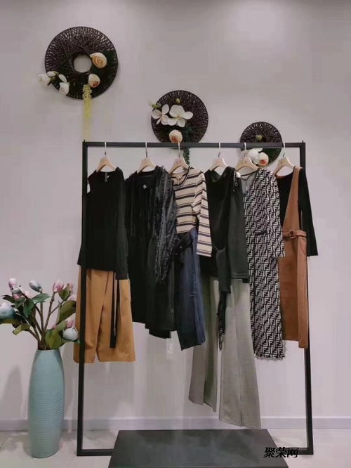 新品首发 汉派春夏女装连衣裙套装，时尚与性价比兼具的批发优选