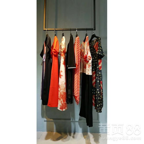 广州宝莱国际服装尾货批发折扣全指南——品牌折扣批发市场的精准选购攻略